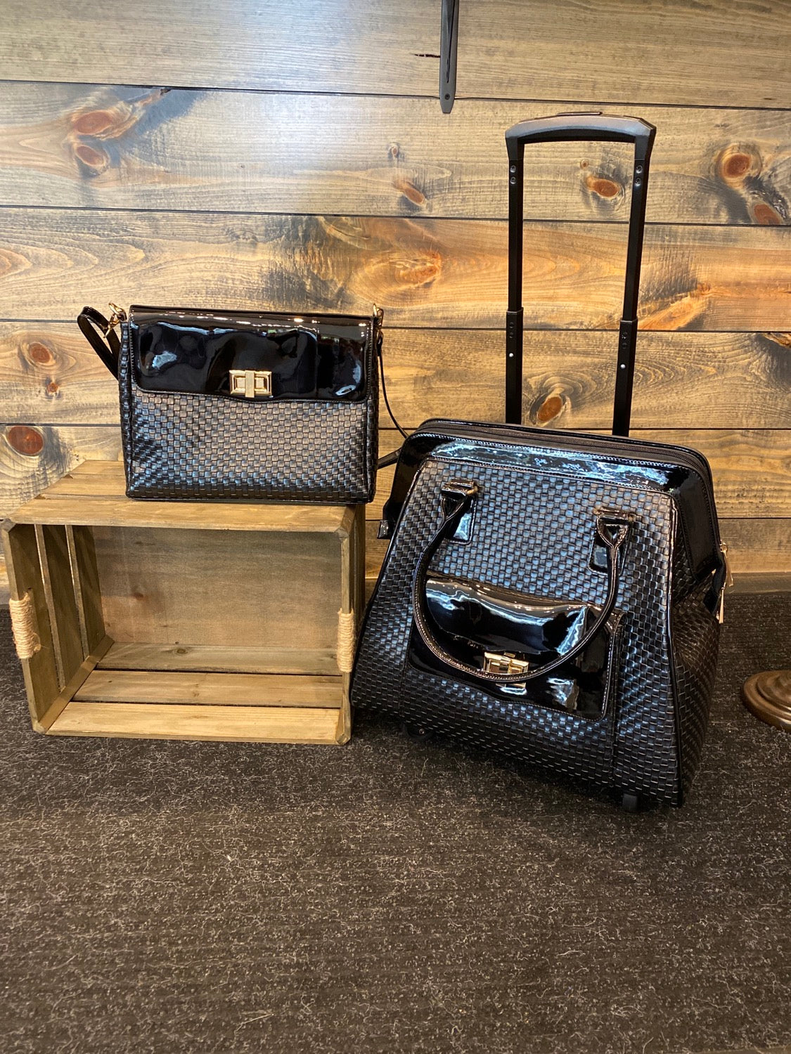 Black weekender set